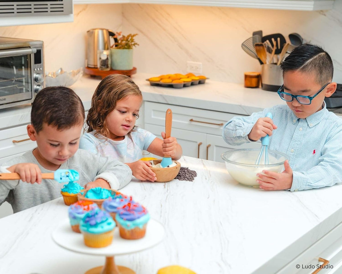 Handstand Kitchen Bluey Silicone Kids Baking Utensil Set for Child Hands